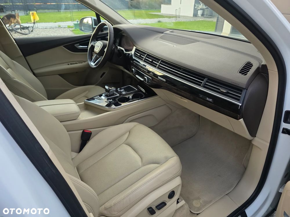 Audi Q7 3.0 TFSI Quattro Tiptr - 10