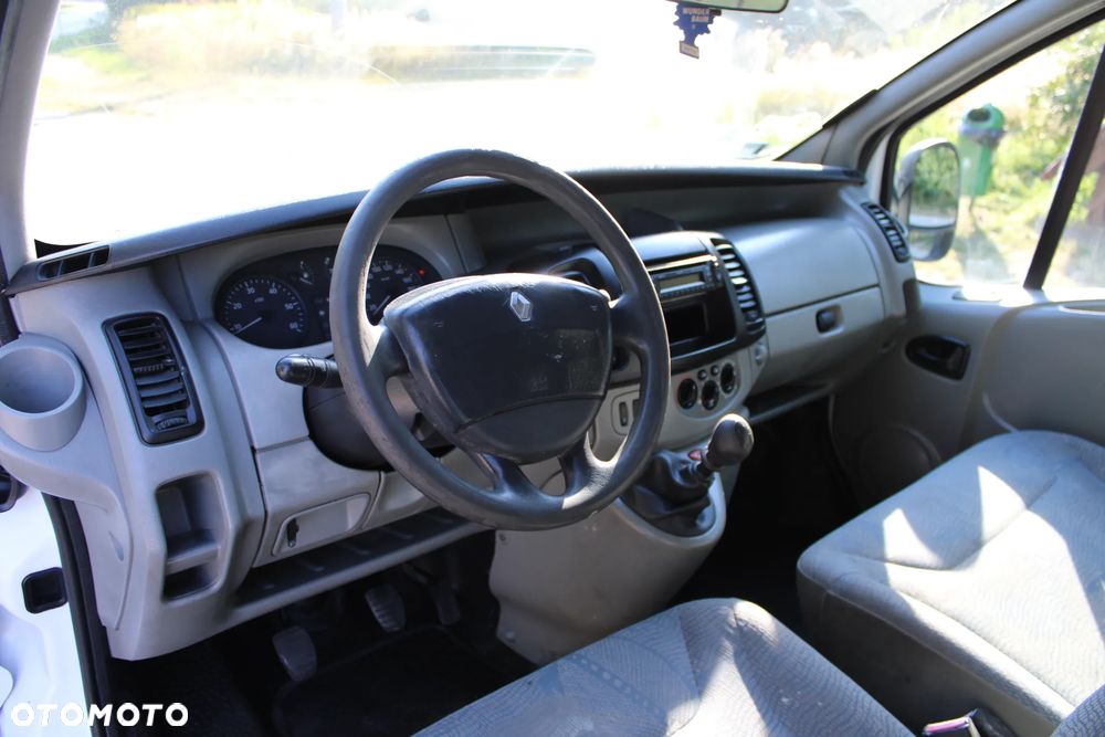 Renault TRAFIC - 16