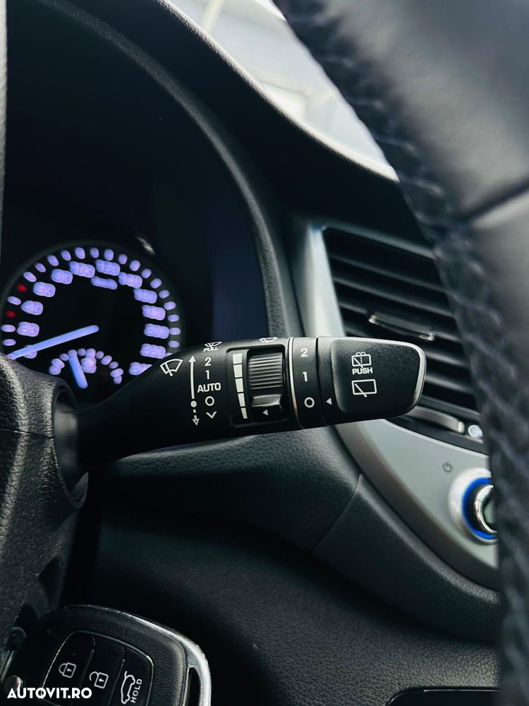 Hyundai Tucson blue 1.7 CRDi 2WD Passion Plus - 28