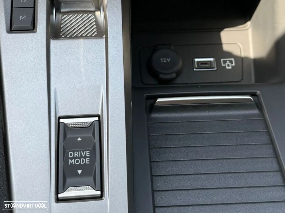 Peugeot 308 1.2 Hybrid Allure e-DCS6 - 14