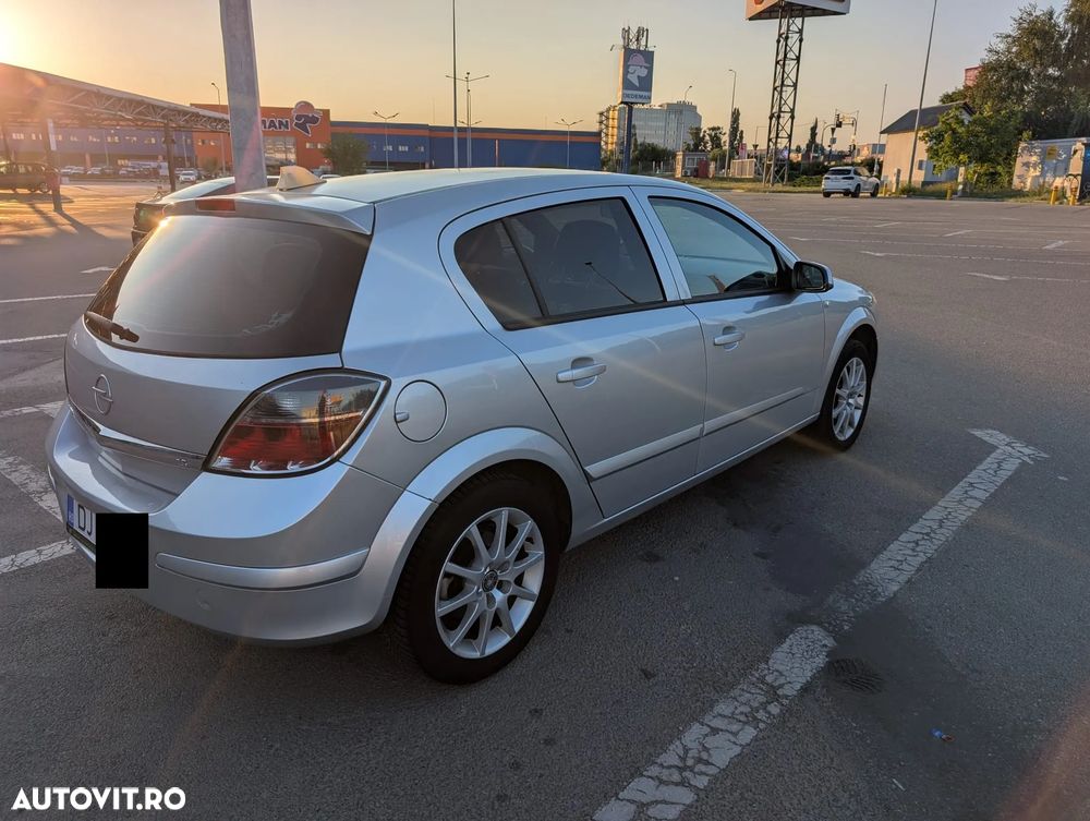 Opel Astra 1.6 Enjoy - 1