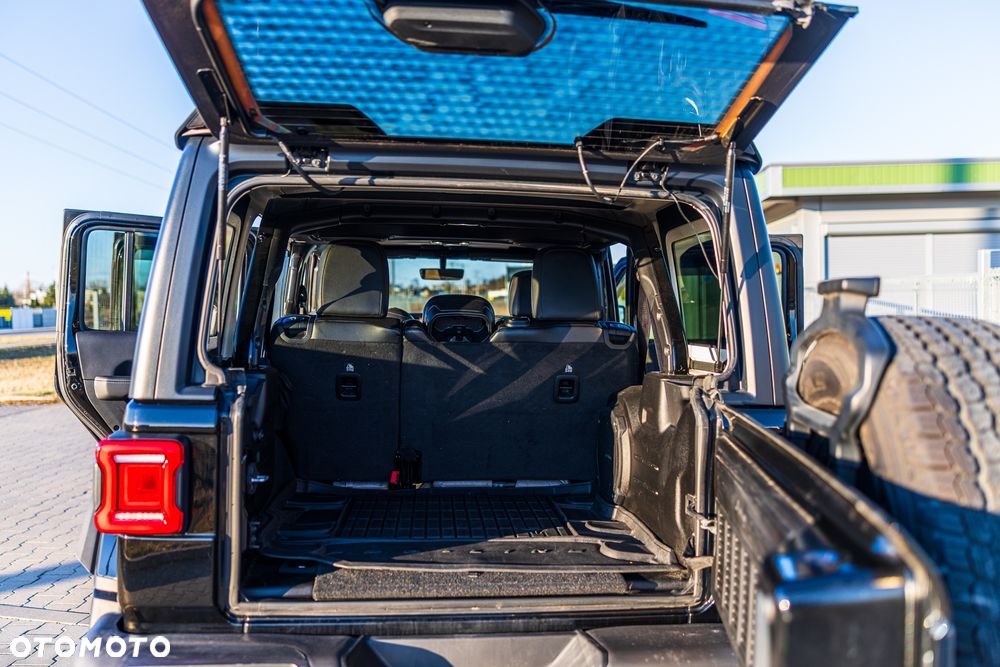 Jeep Wrangler 3.6 Unlim Sahara - 15