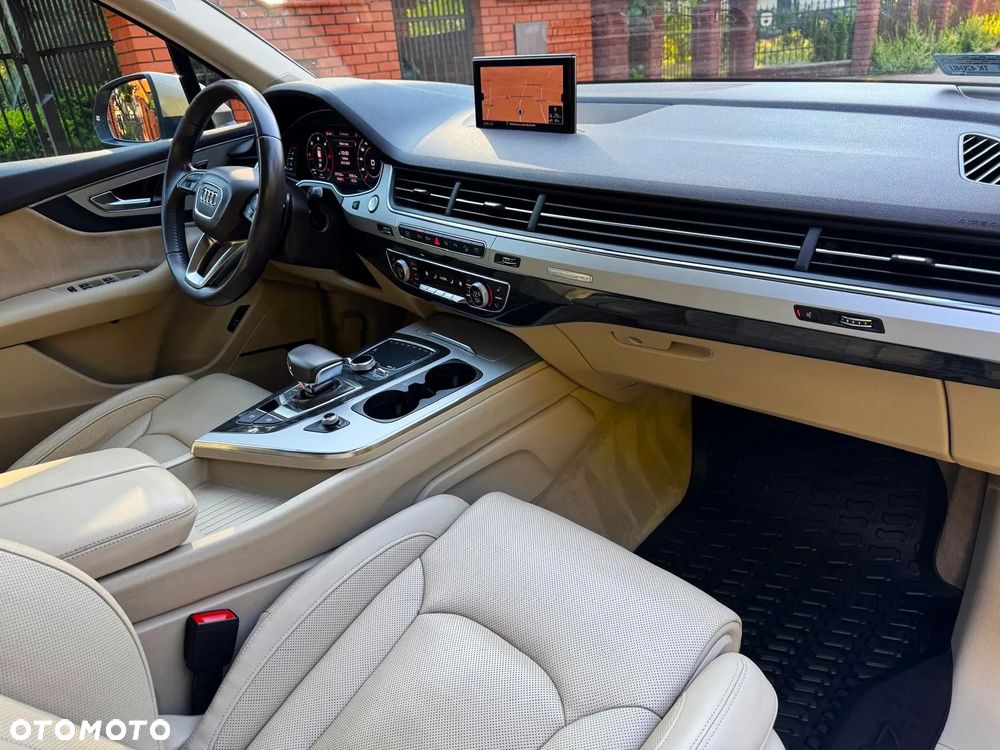 Audi Q7 - 16