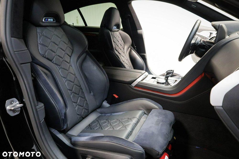 BMW Seria 8 - 40