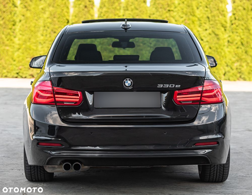 BMW Seria 3 330e iPerformance Advantage - 12
