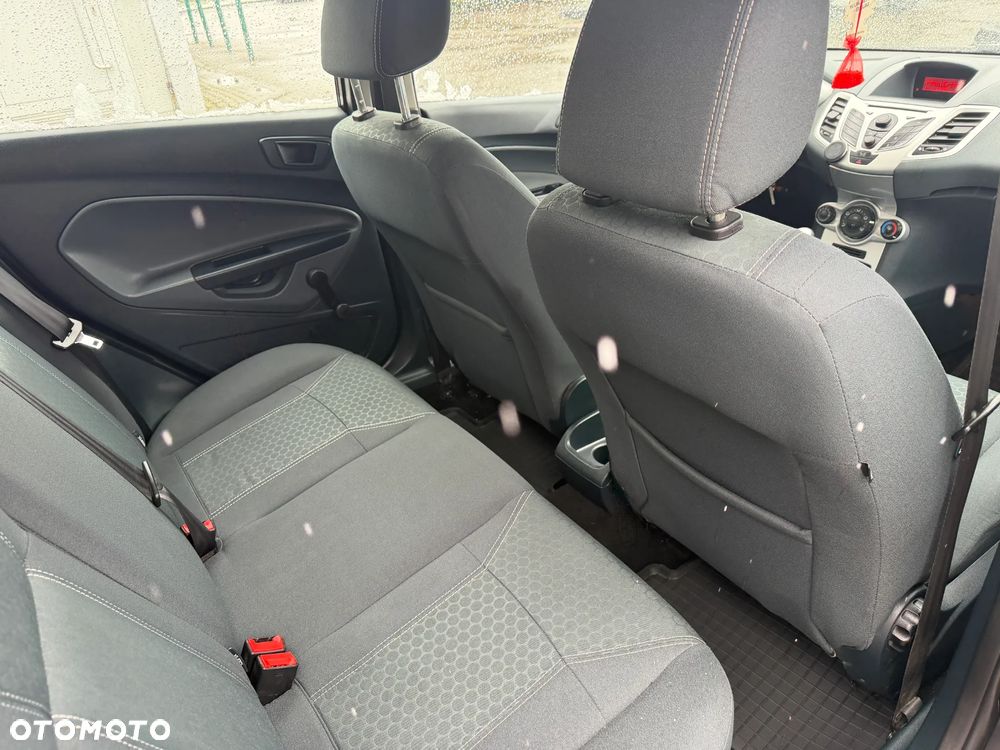 Ford Fiesta 1.25 Ambiente EU5 - 10