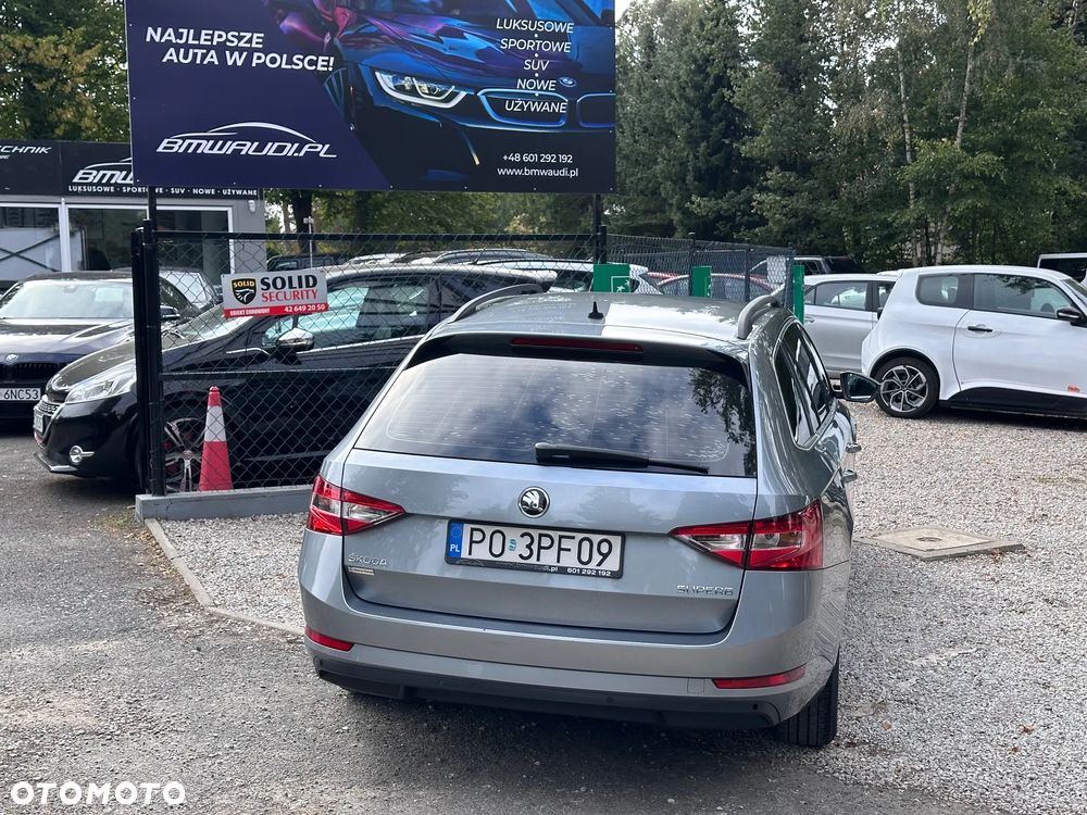 Skoda Superb 2.0 TDI Style - 10