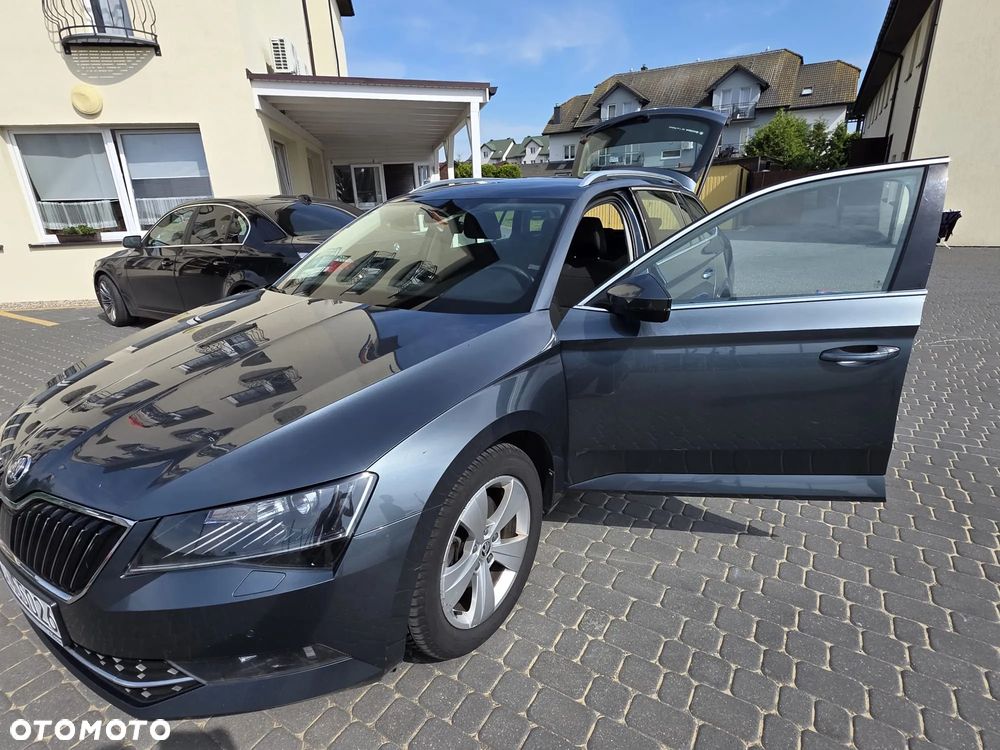 Skoda Superb 1.5 TSI ACT Ambition - 21
