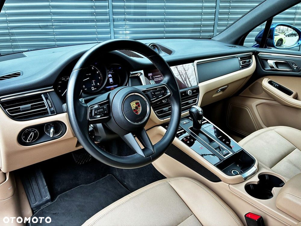 Porsche Macan - 11