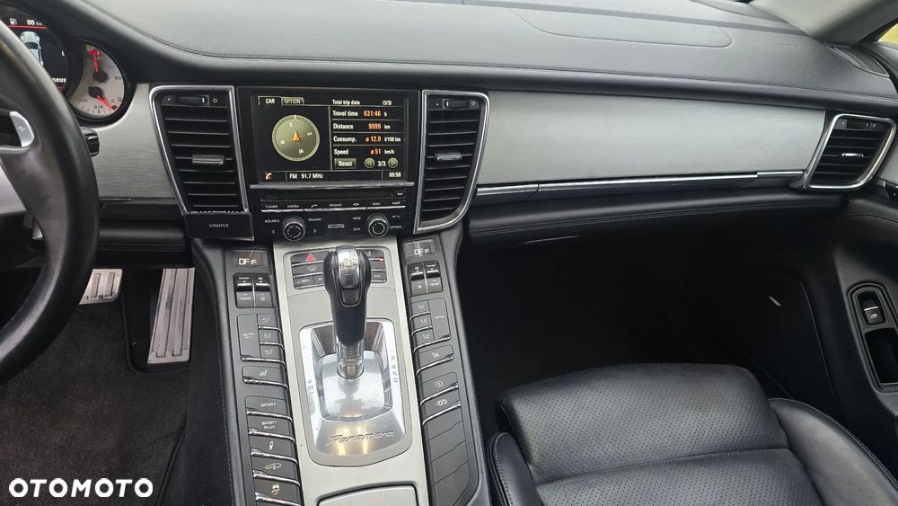 Porsche Panamera 4S Executive PDK - 29