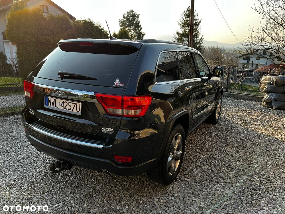 Jeep Grand Cherokee - 16