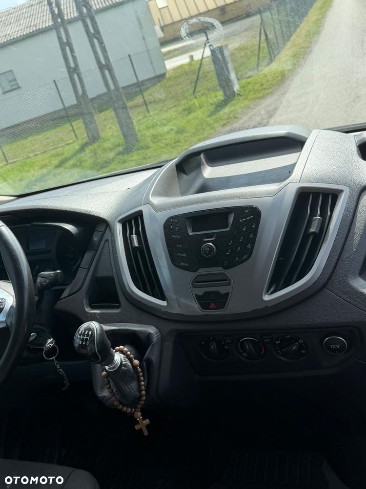 Ford Transit - 12