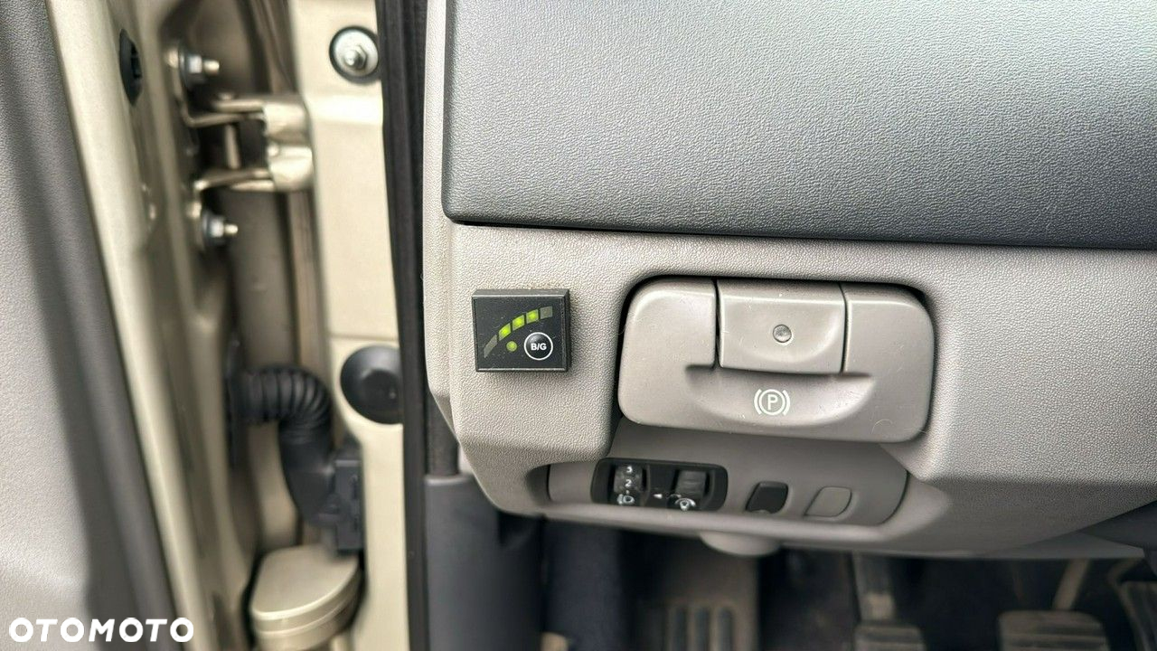 Renault Scenic - 16