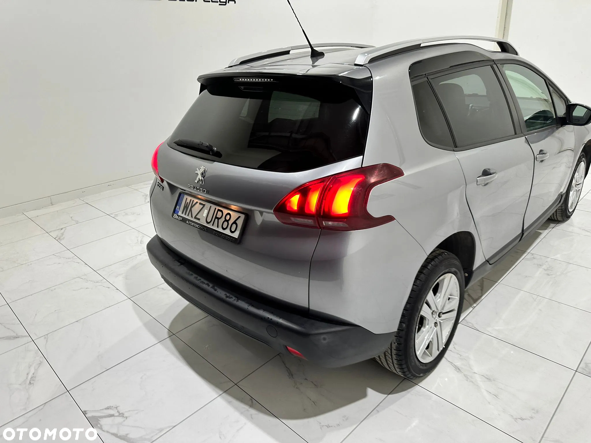 Peugeot 2008 - 12