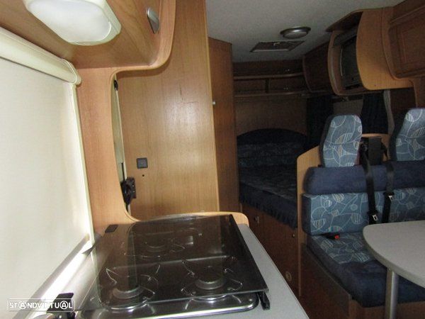 CI International Elliot Cama francesa e duche separado - 40