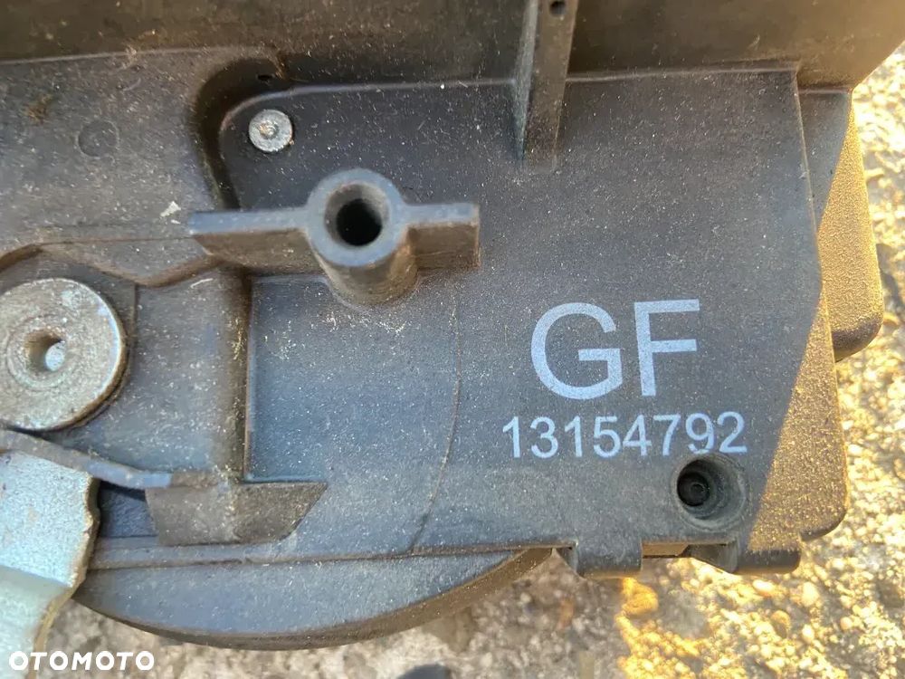 Siłownik centralnego zamka, zamek Opel Corsa C - 5