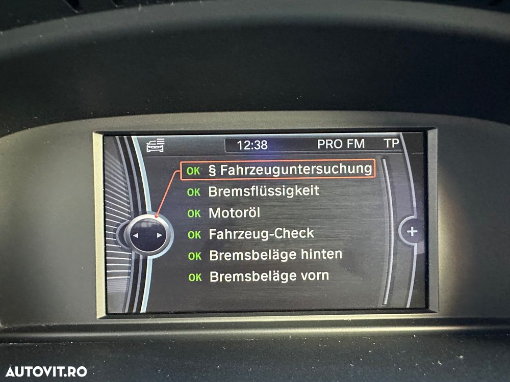 BMW Seria 3 318d DPF Touring Aut. - 27