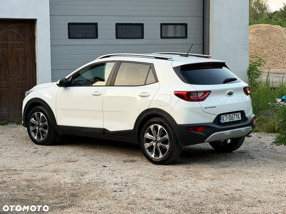 Kia Stonic 1.4 L - 9