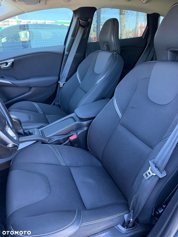Volvo V40 T3 Momentum - 15