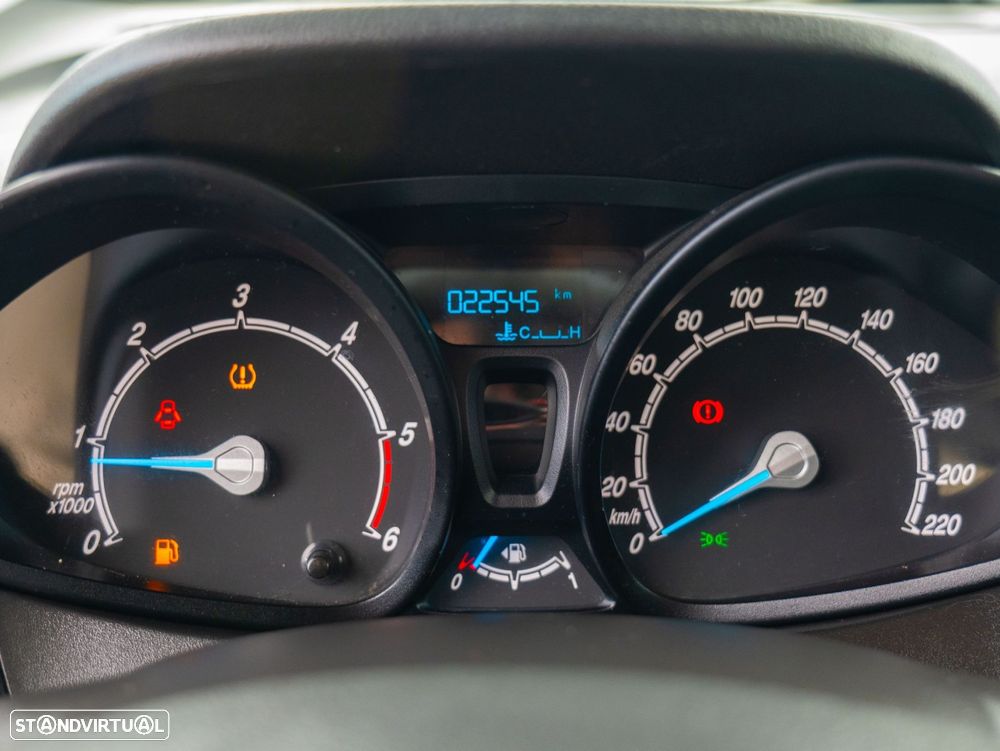 Ford Tourneo Courier 1.5 TDCi Ambiente - 17