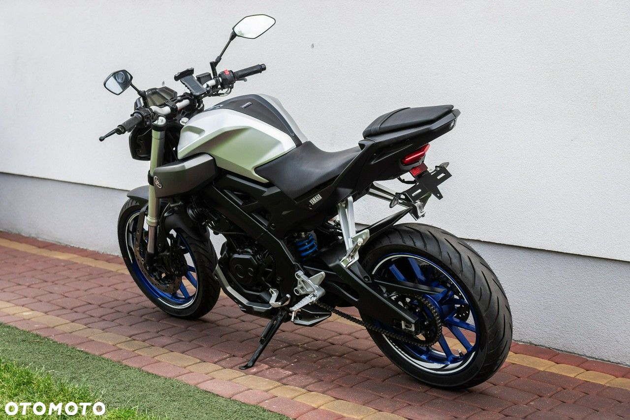 Yamaha MT - 4