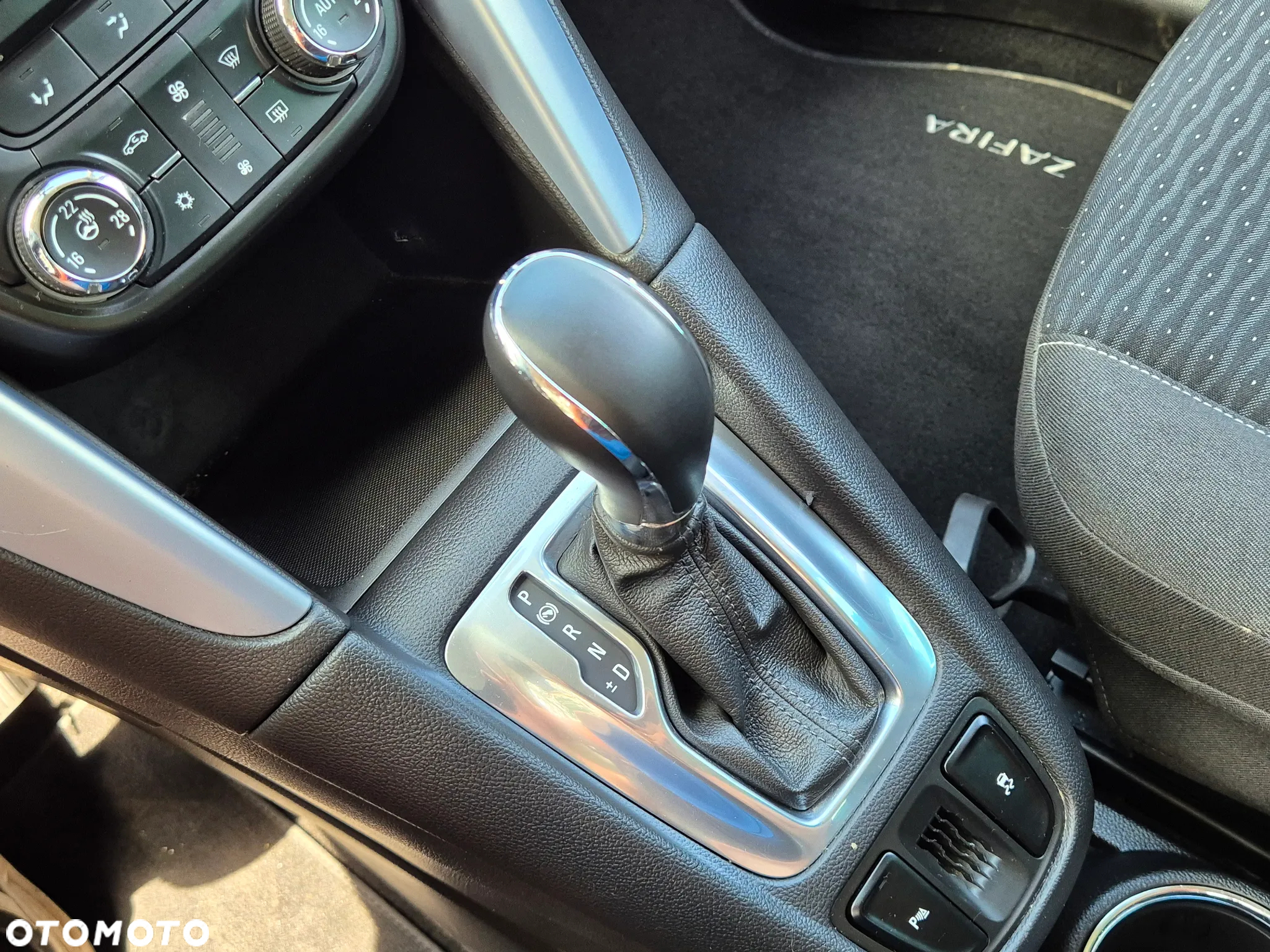 Opel Zafira Tourer 1.4 Turbo Automatik drive - 38