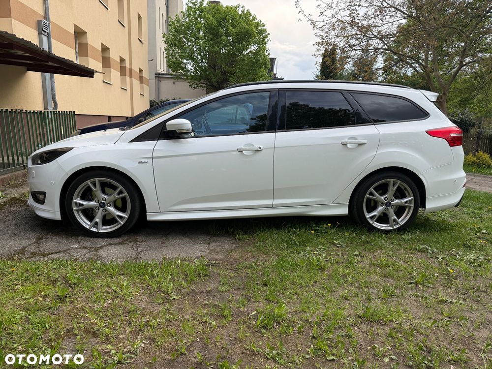 Ford Focus 1.5 EcoBoost Start-Stopp-System ST-LINE - 6