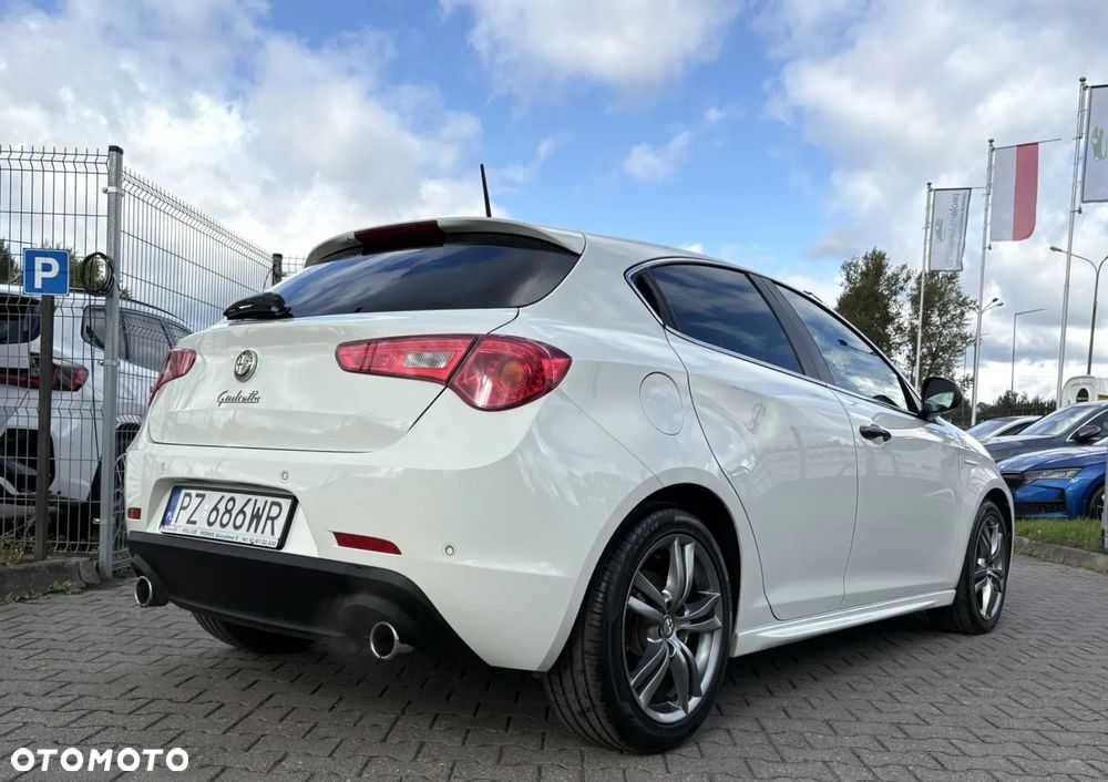 Alfa Romeo Giulietta 1750 TBi QV TCT - 8
