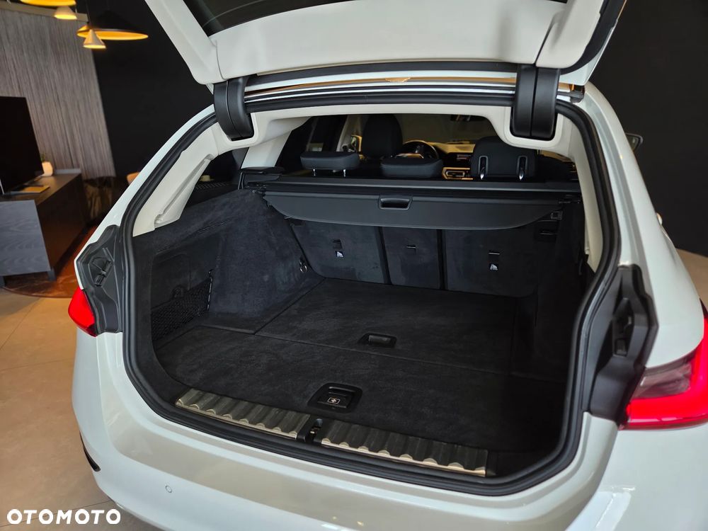 BMW Seria 3 318i Advantage - 12