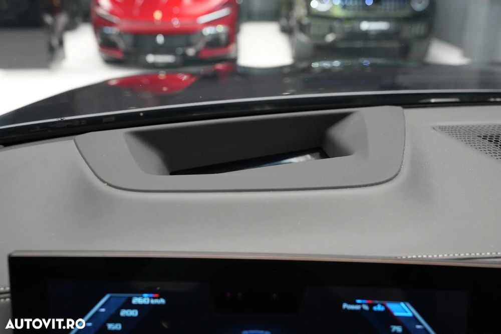 BMW X5 M M60i xDrive AT MHEV - 29