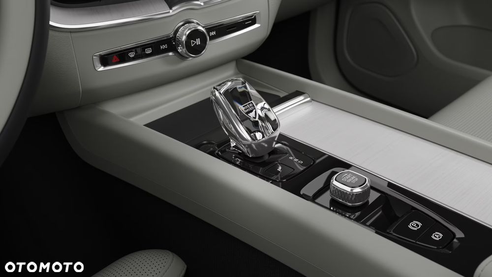 Volvo XC 60 B5 B AWD Plus Dark - 6
