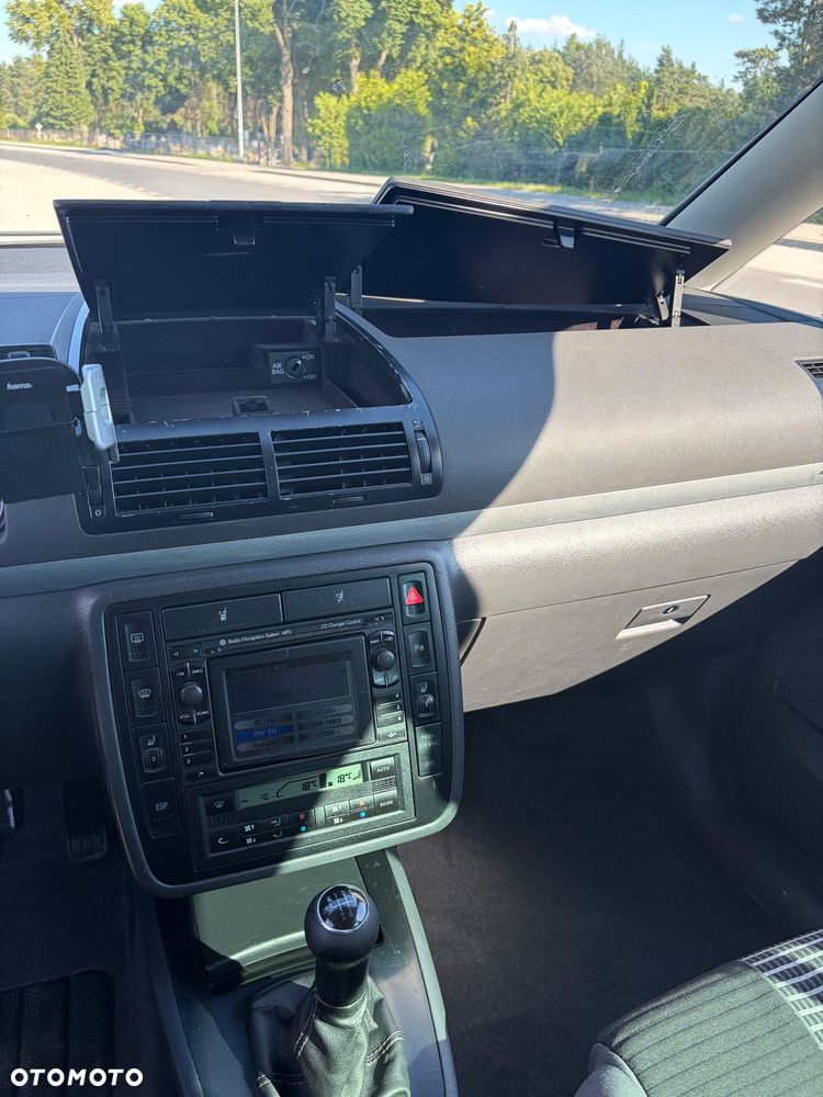 Volkswagen Sharan 2.0 TDI Trendline - 25