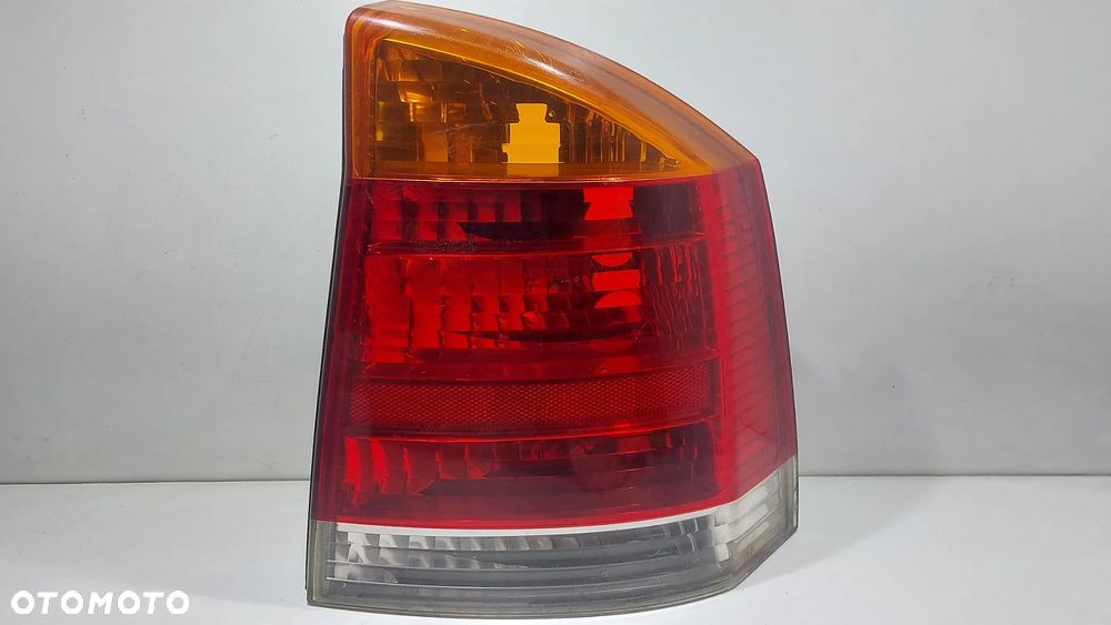 LAMPA TYL TYLNA PRAWA OPEL VECTRA C SEDAN HTB SLASK WYSYLKA - 1