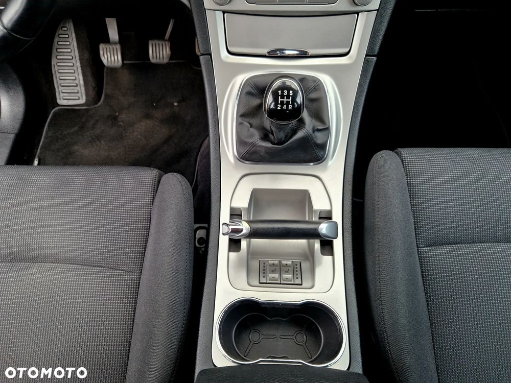 Ford S-Max 2.0 FF Titanium - 21