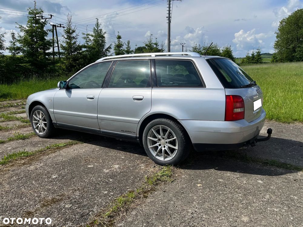 Audi A4 - 4