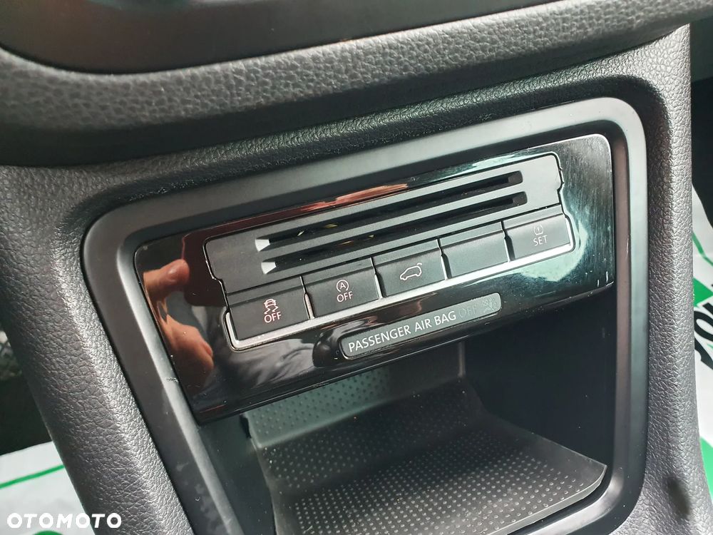 Volkswagen Sharan 2.0 TDI Blue Motion Comfortline - 18