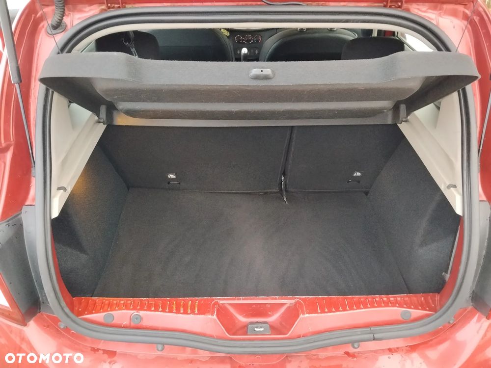 Dacia Sandero TCe 90 Celebration - 19