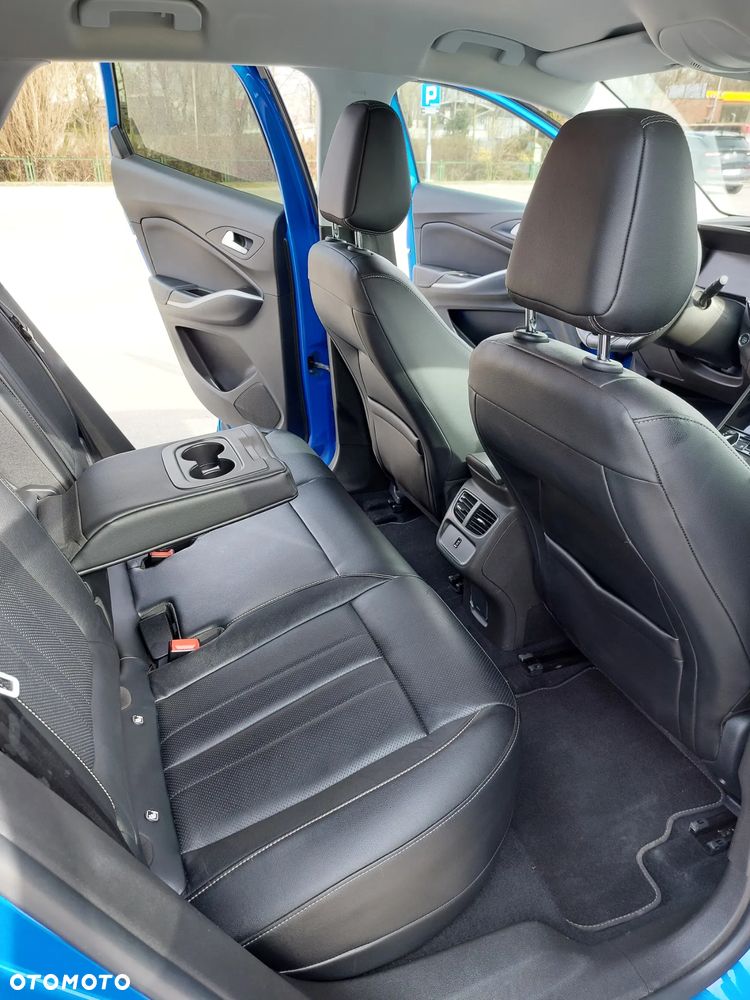 Opel Grandland 1.6 T PHEV Business Elegance - 12