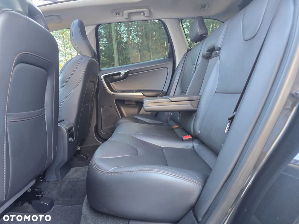 Volvo XC 60 D4 Drive-E Summum - 32