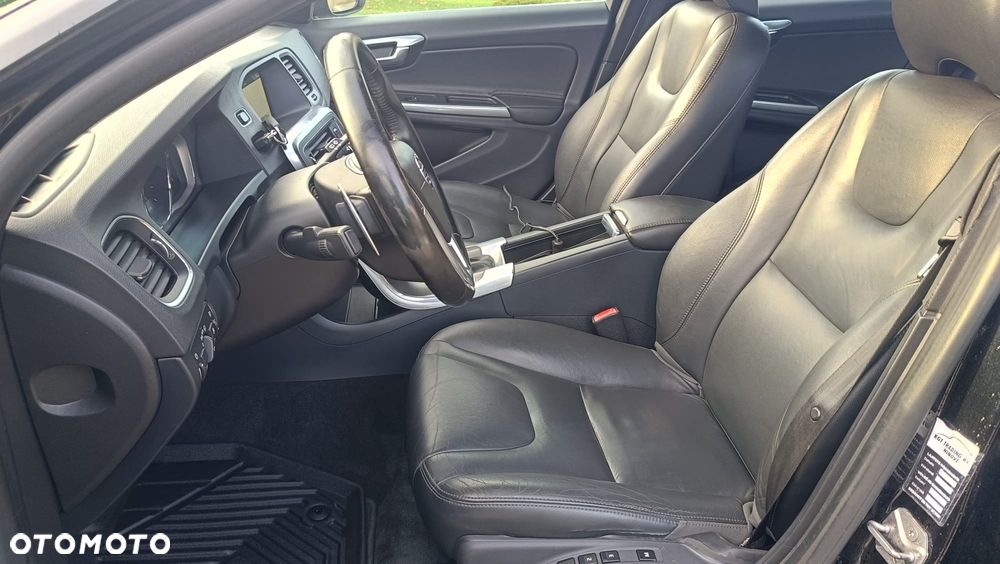 Volvo V60 - 15