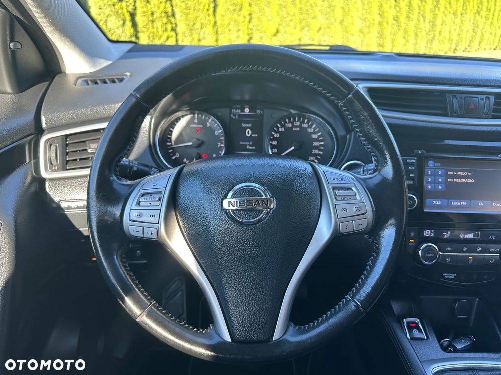 Nissan Qashqai 1.6 DIG-T TEKNA+ - 23