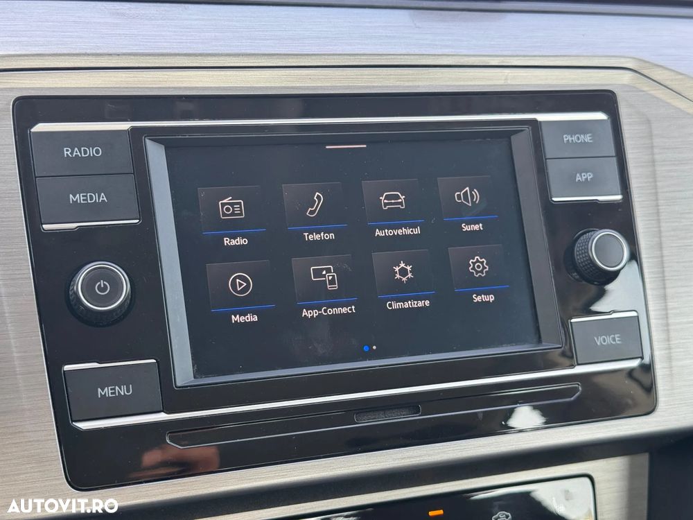 Volkswagen Passat - 21