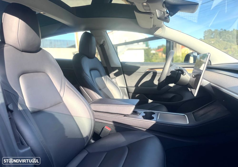 Tesla Model 3 Performance Dual Motor AWD - 35