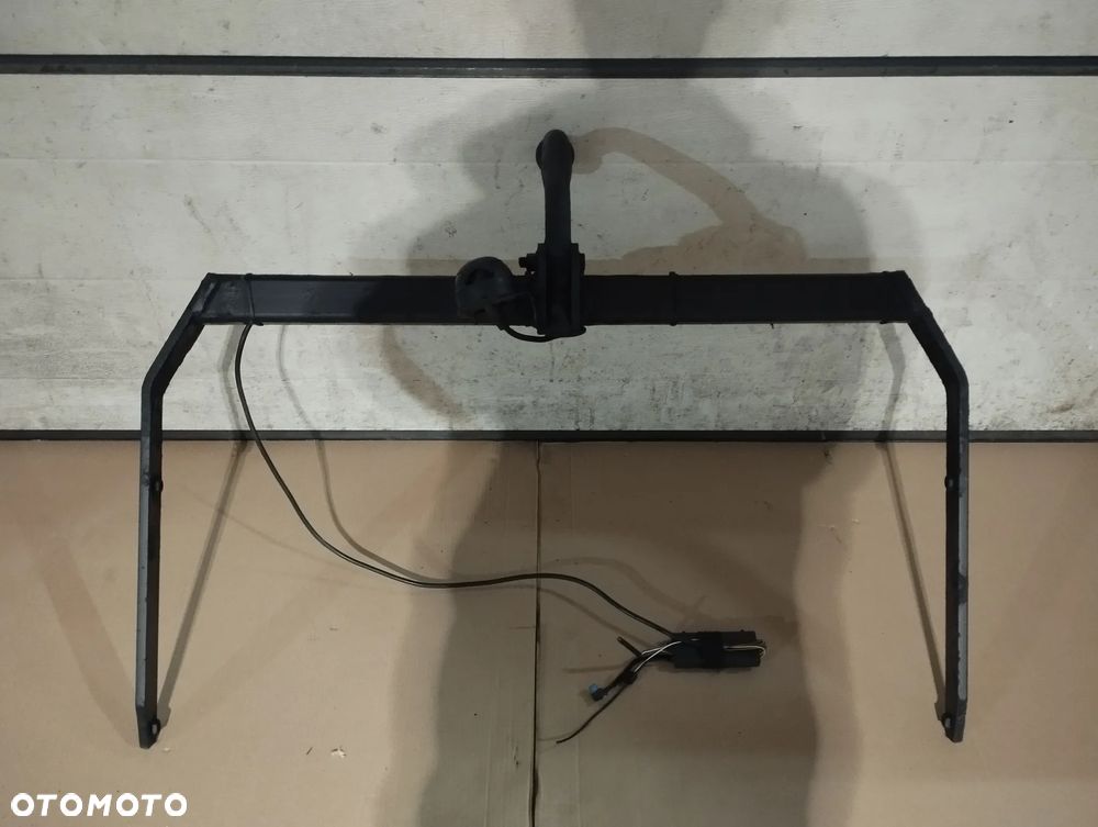 HAK HOLOWNICZY BRINK FORD FOCUS MK3 2011/2018 ROK - 4