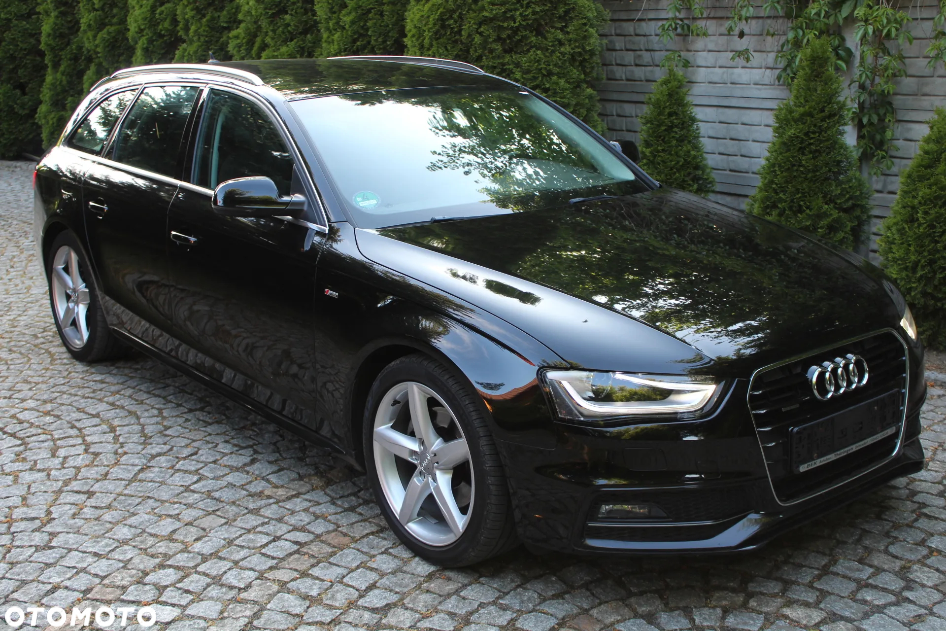 Audi A4 Avant 2.0 TDI quattro design - 16