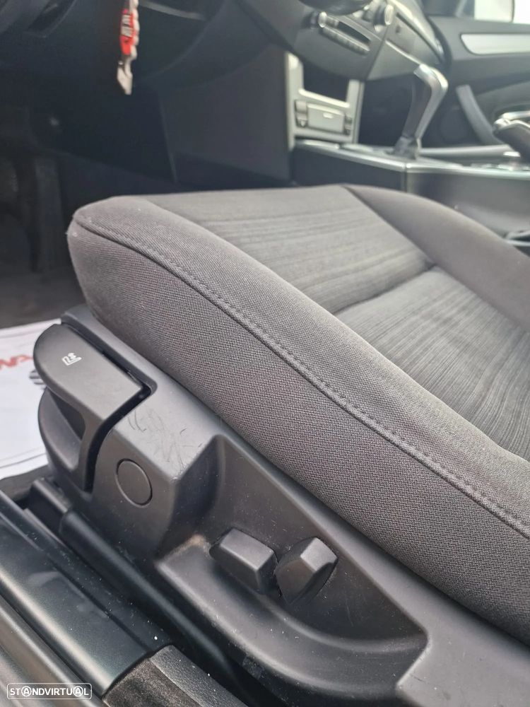 BMW 520 i Executive - 16