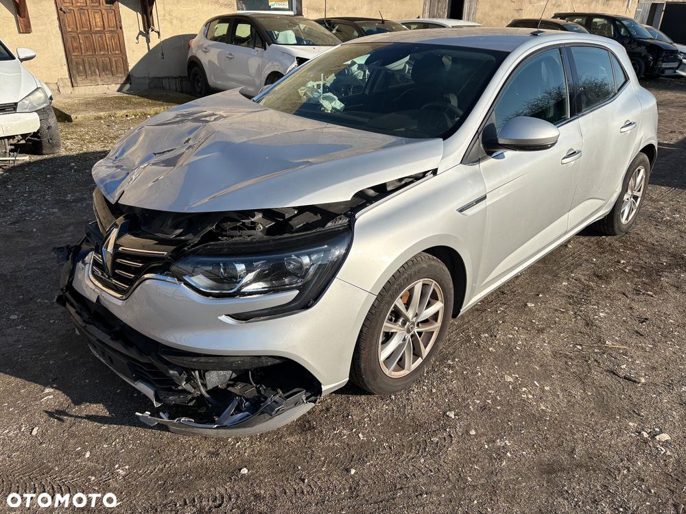 Renault Megane TCe 115 GPF LIMITED - 8