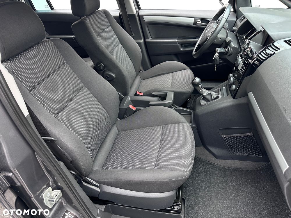 Opel Zafira 1.8 Family - 19