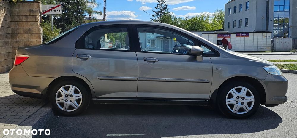 Honda City 1.4 Sport - 13