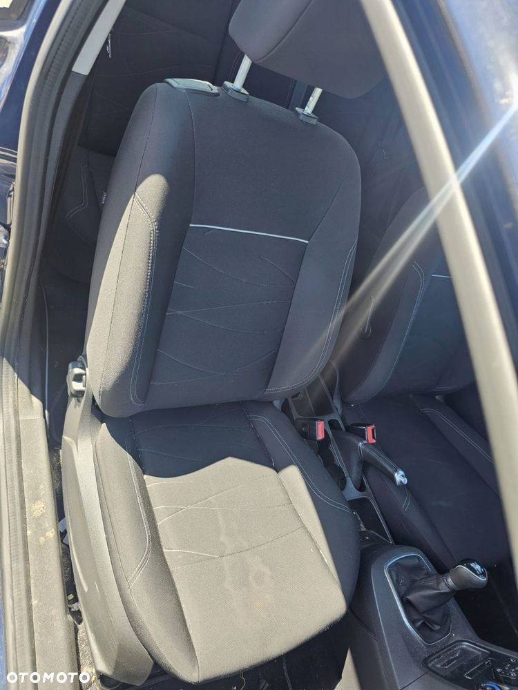 fotel przedni prawy pasażera ford fiesta mk7 3d - 1